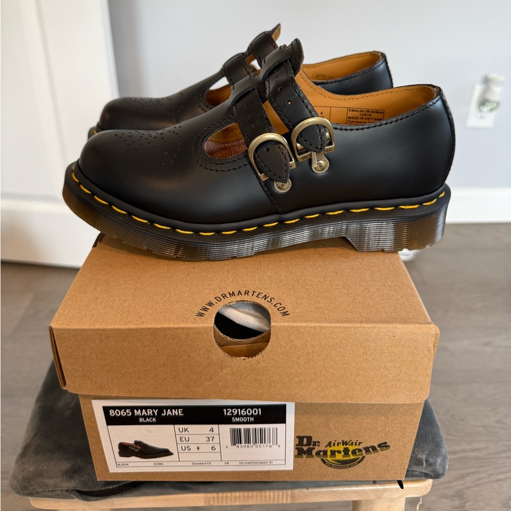 Dr. Martens 8065 SMOOTH LEATHER MARY JANE SHOES
